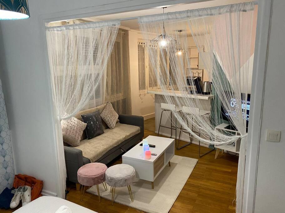 Charmant Appartement Villeurbanne Exterior foto